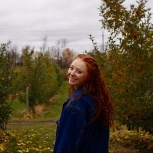 Meet your Posher, Emma